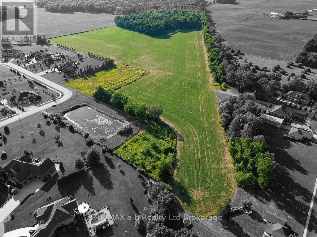 PT LT 15, CON 1 PT 1 & 2 DEER CRESCENT