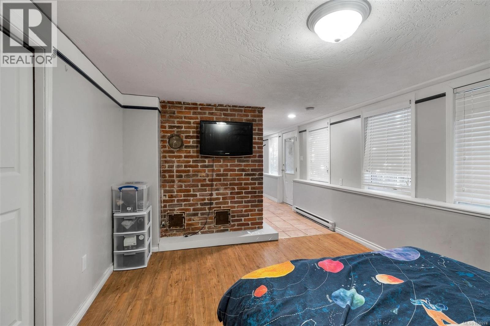  2139 Foul Bay Road, Oak Bay