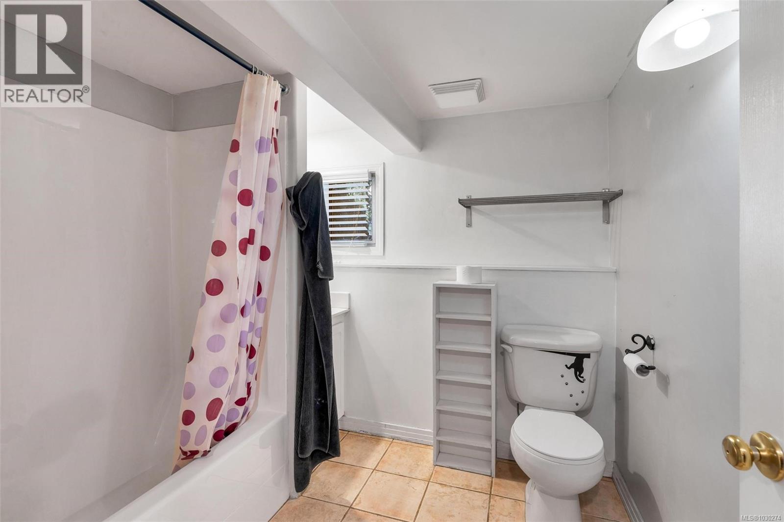  2139 Foul Bay Road, Oak Bay