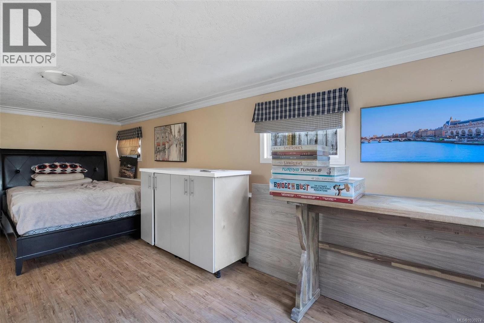  2139 Foul Bay Road, Oak Bay