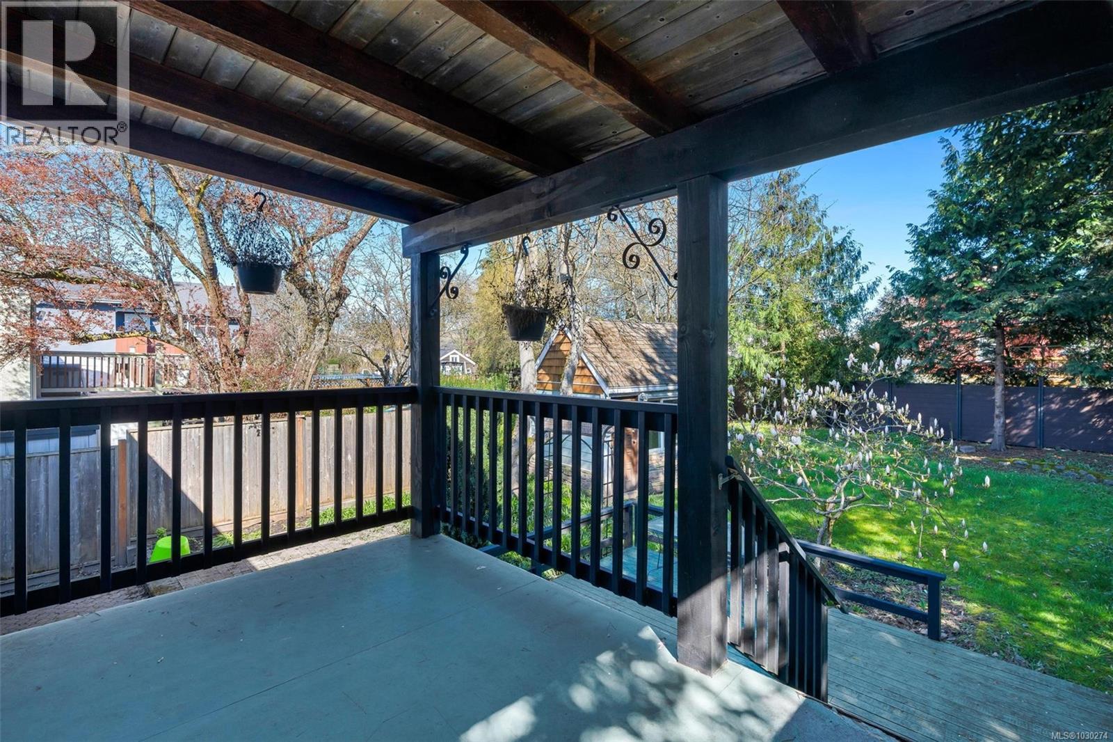  2139 Foul Bay Road, Oak Bay