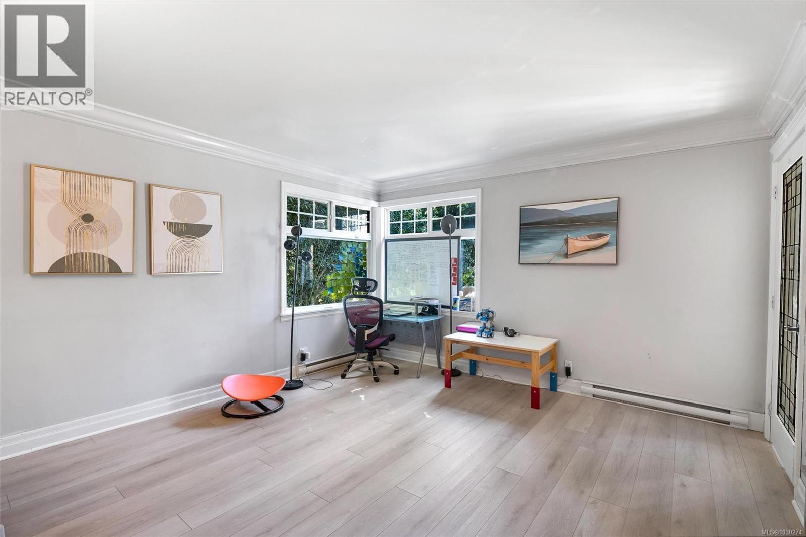  2139 Foul Bay Road, Oak Bay