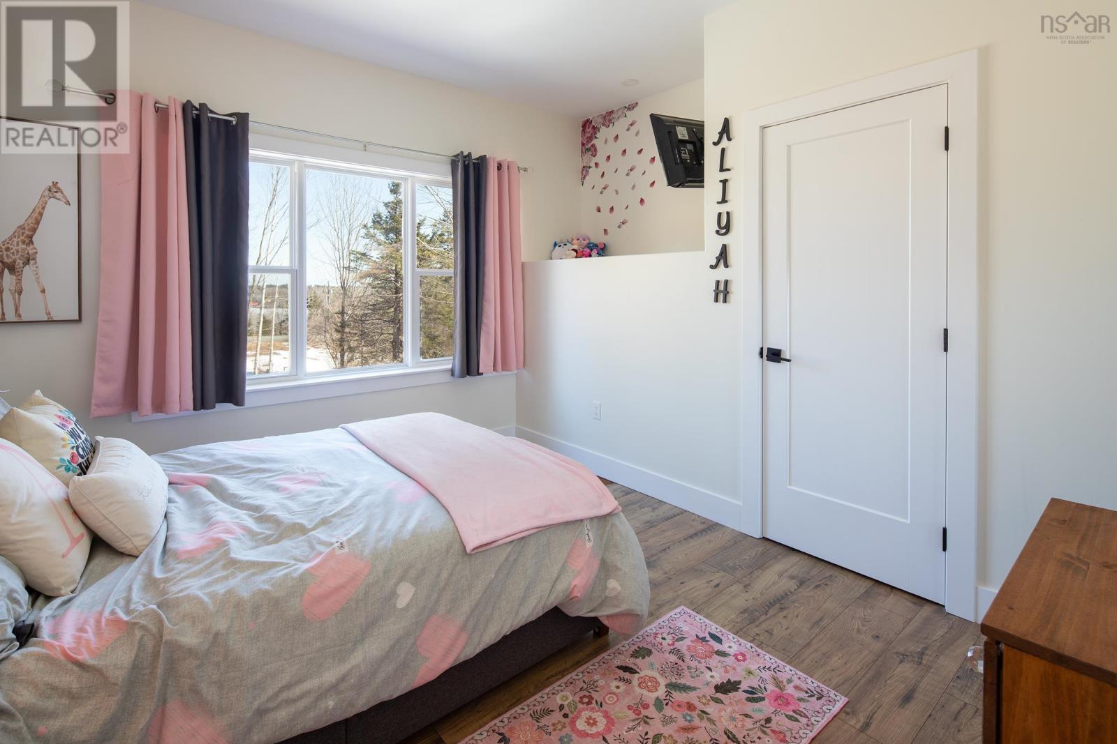 Property 19 of 41 of 86 Jorphie Drive