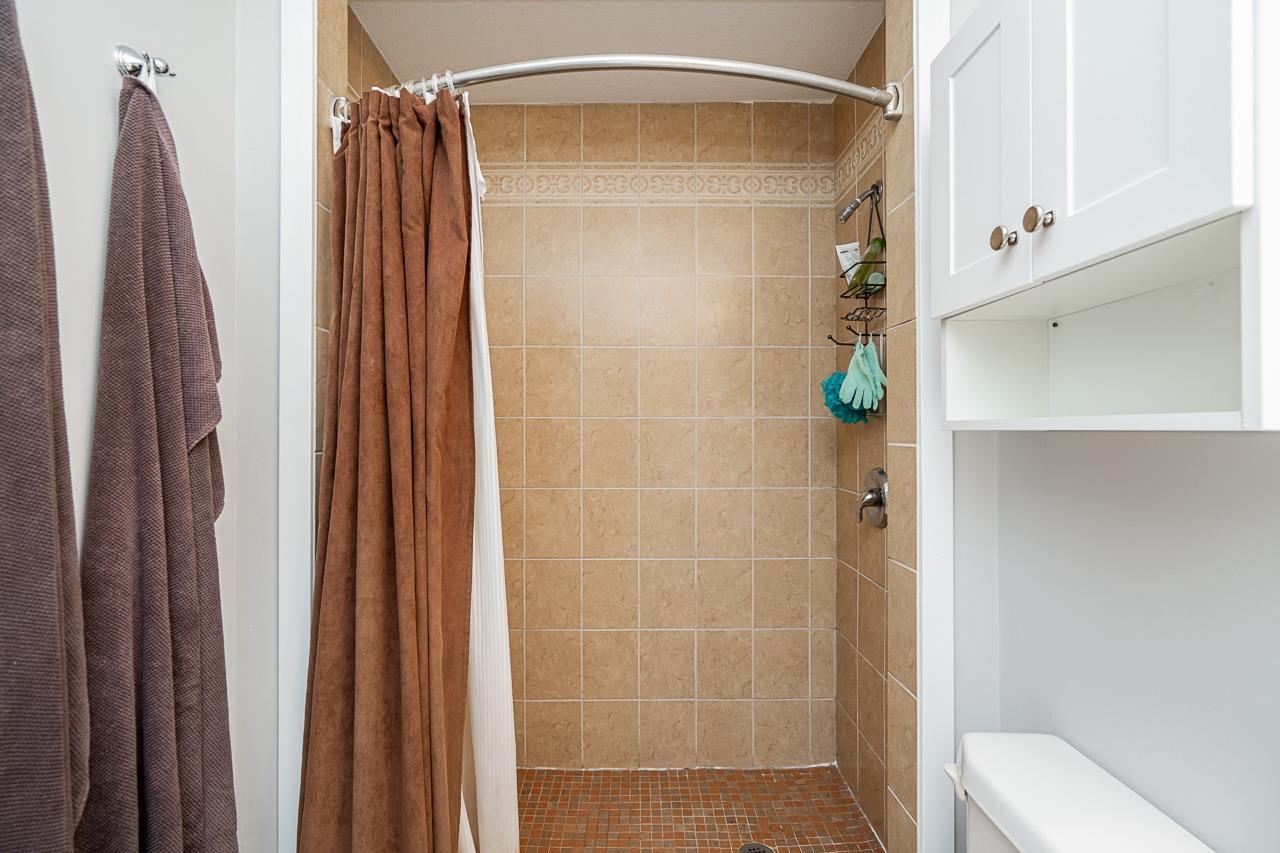 11826 ALDERWOOD CRESCENT, Delta