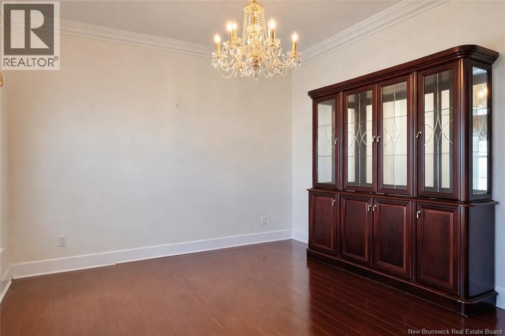 1065 SYCAMORE AVENUE - 15