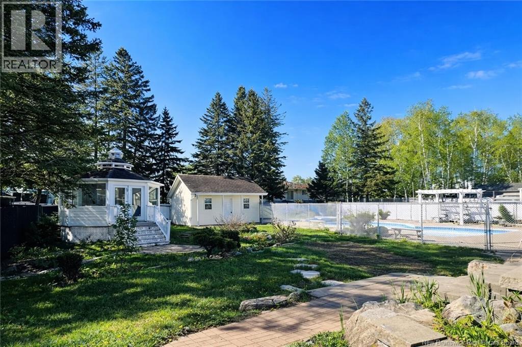 1065 SYCAMORE AVENUE - 30