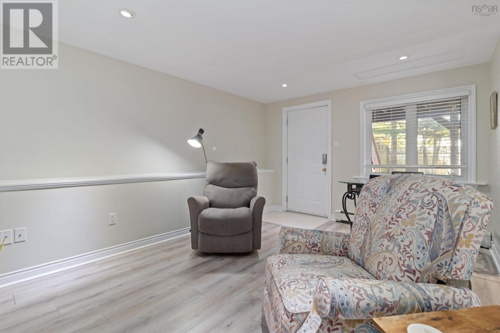 Property 27 of 45 of 5 Roxham Close