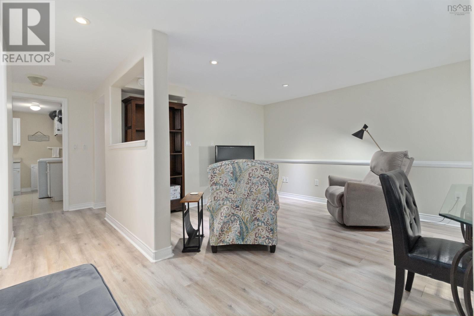 Property 28 of 45 of 5 Roxham Close