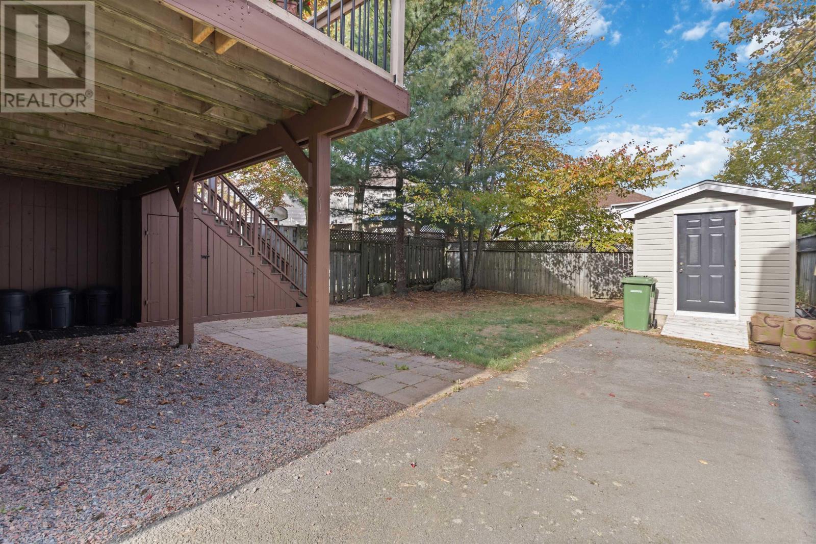 Property 36 of 45 of 5 Roxham Close