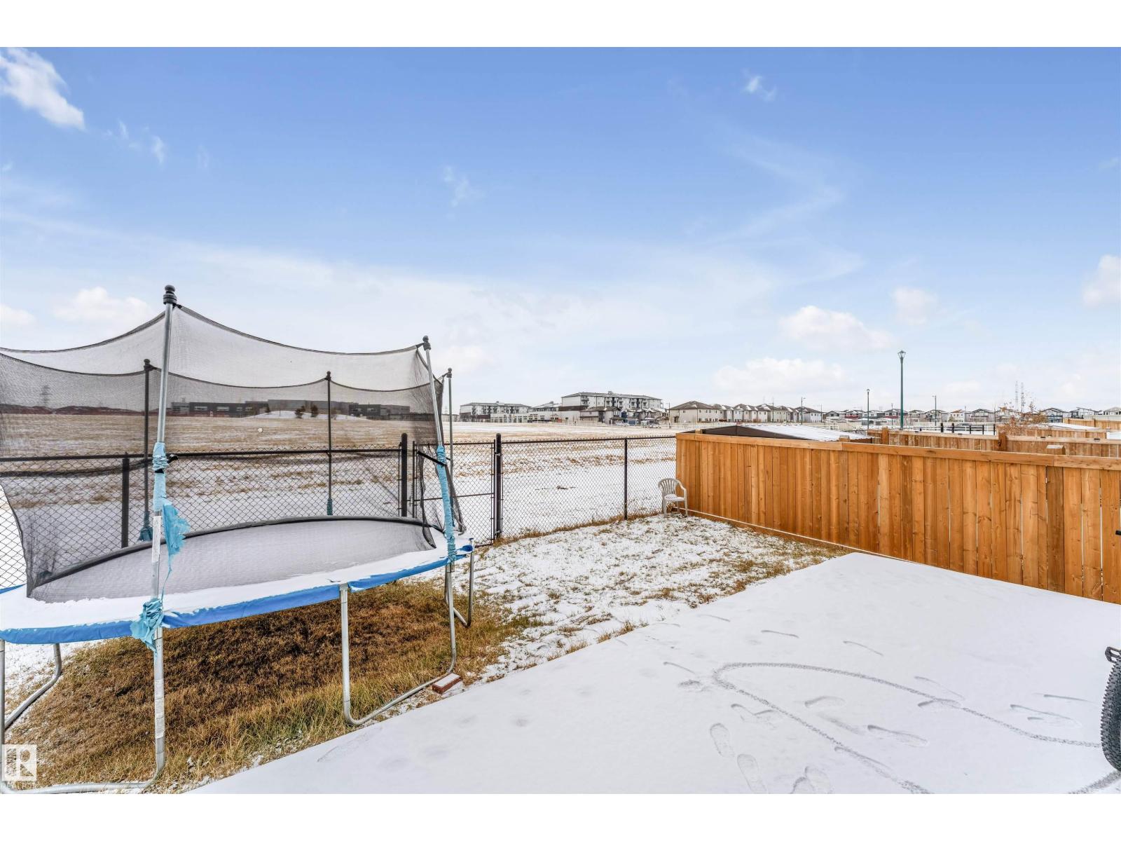 2123 18 AV NW, Edmonton