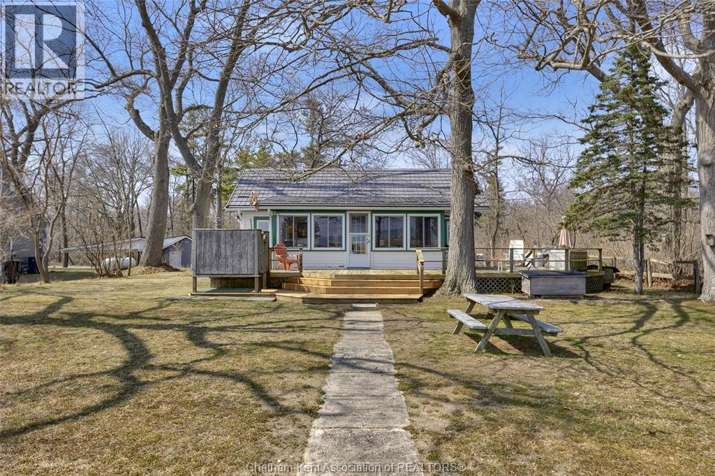 17762 Lakeshore ROAD, Rondeau Park, Ontario