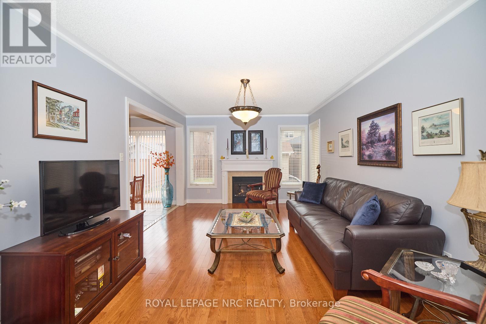 4 ALEX GRANT PLACE - 5