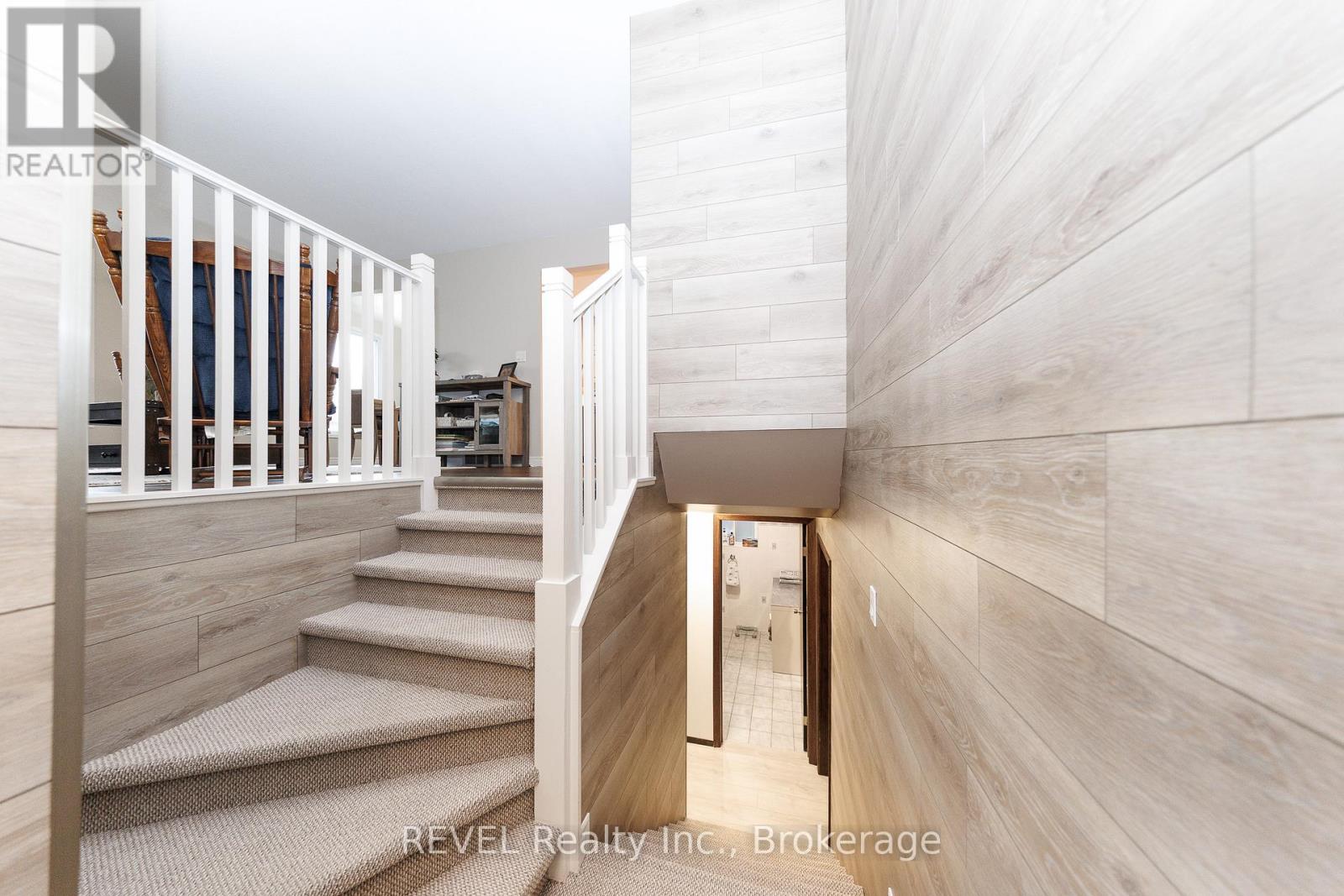 323 BARRICK ROAD - 20