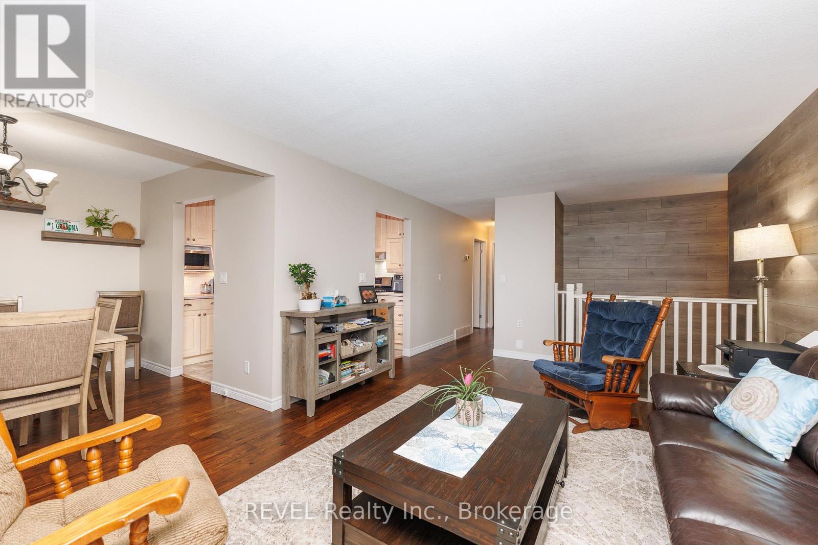 323 BARRICK ROAD - 6