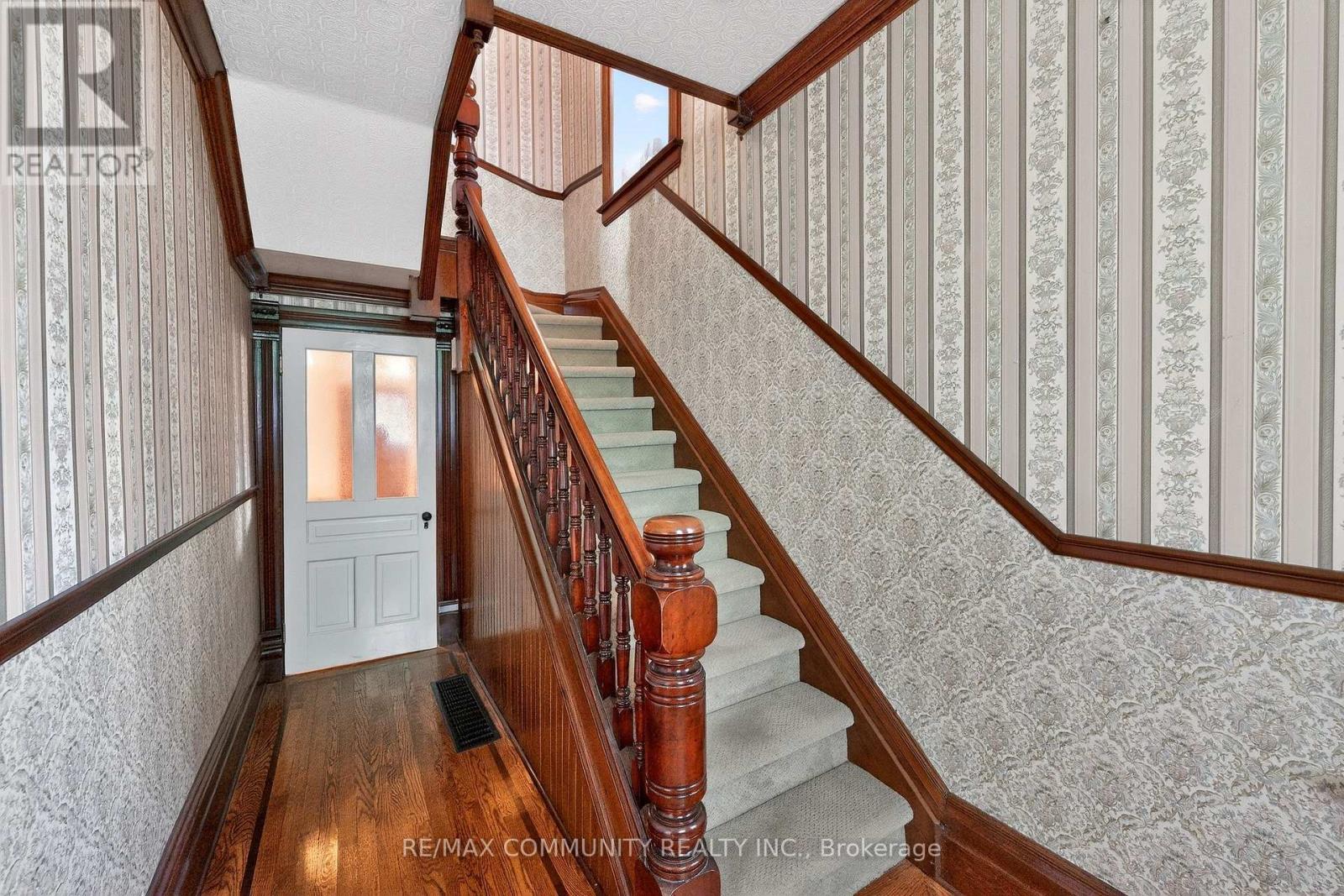 28 QUEEN STREET - 19