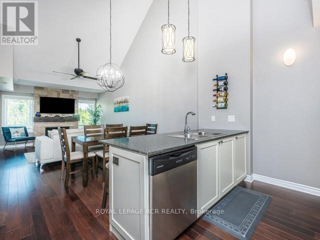 #302 3 BRANDY LANE DRIVE - 12
