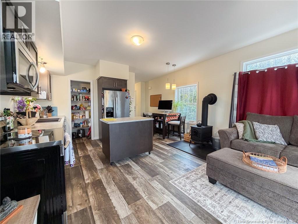 23 ROBERTA STREET - 10