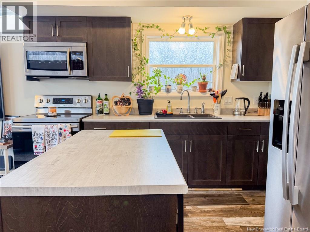 23 ROBERTA STREET - 15