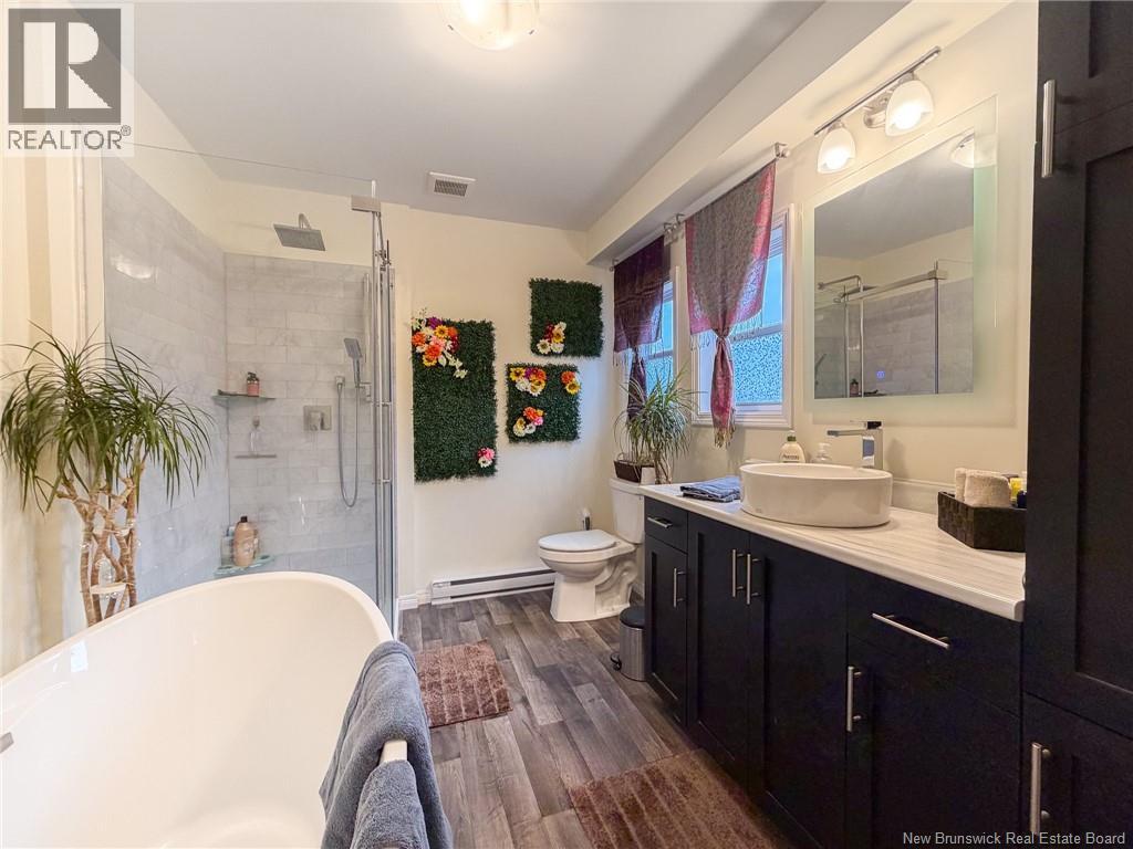 23 ROBERTA STREET - 34