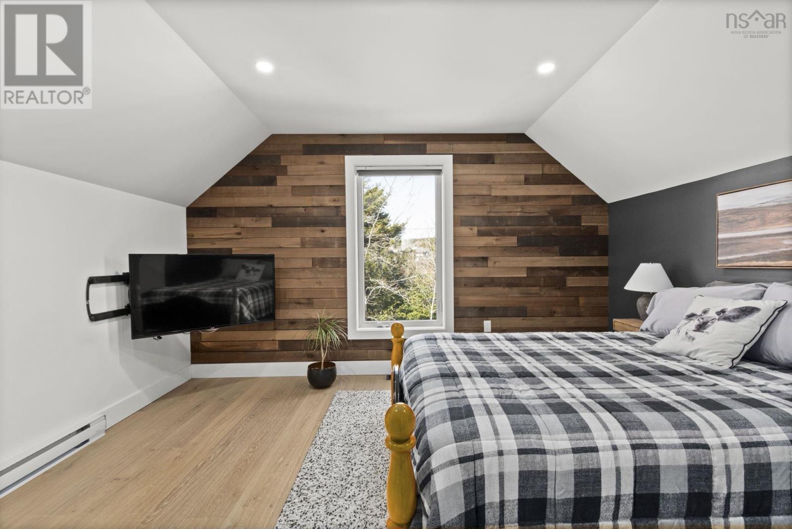 Property 33 of 49 of 3 Fiddlehead Way