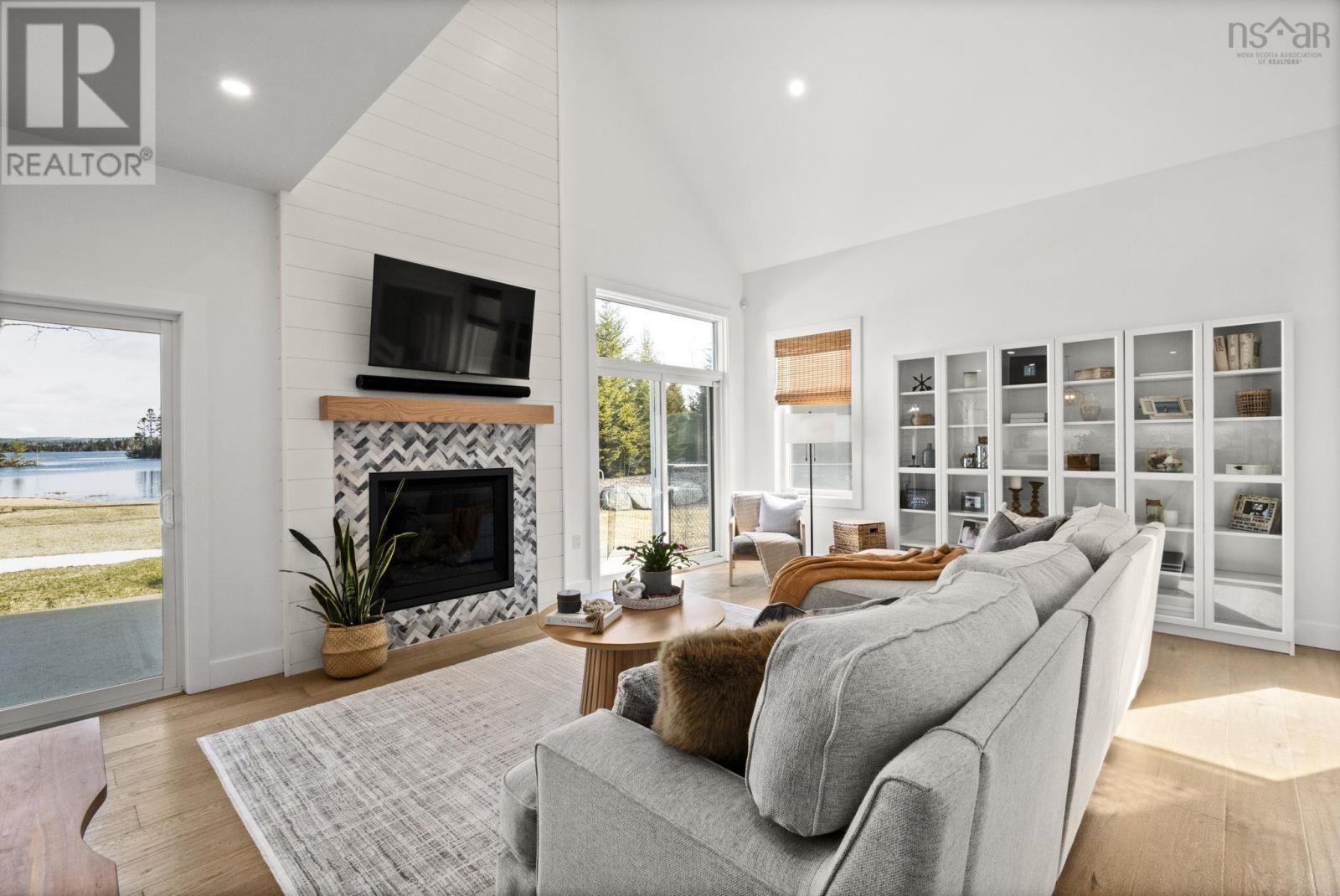 Property 21 of 49 of 3 Fiddlehead Way