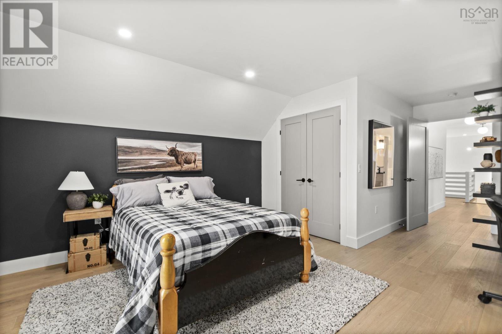 Property 32 of 49 of 3 Fiddlehead Way