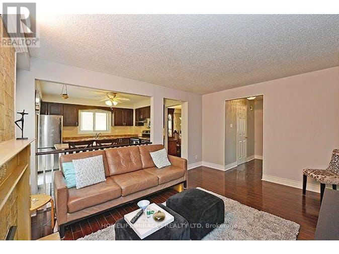 Single Family House for Sale in  NUTMEG STREET Brampton (Westgate) 