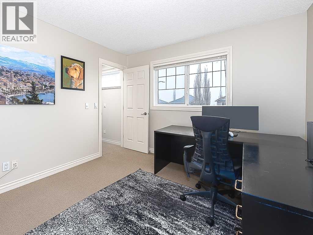 Single Family House for Sale in  Royal Birkdale Crescent NW Royal Oak Calgary 