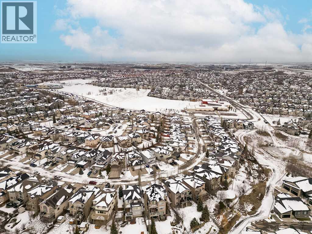 Single Family House for Sale in  Royal Birkdale Crescent NW Royal Oak Calgary 