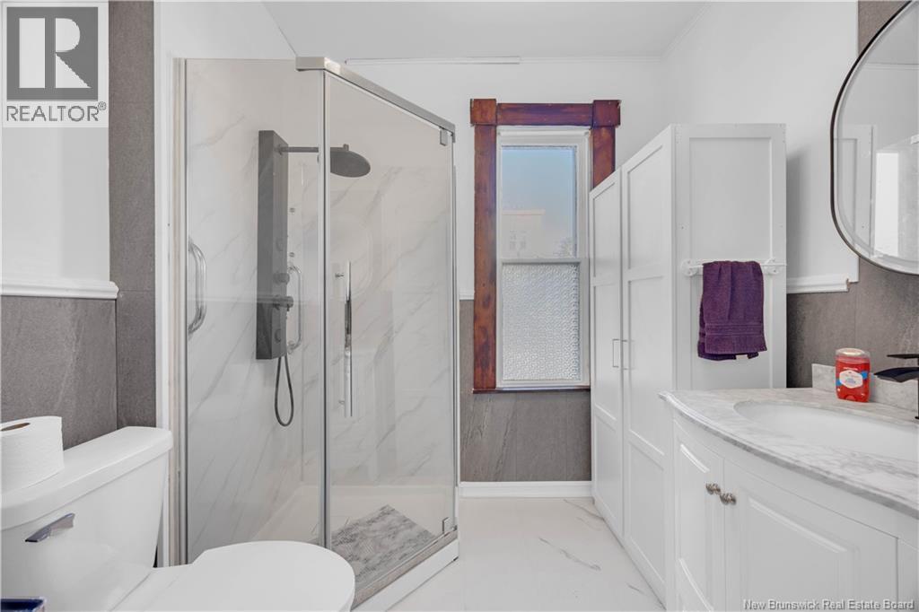 163 GUILFORD STREET - 12