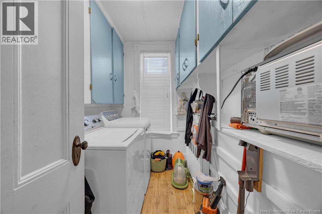 163 GUILFORD STREET - 16