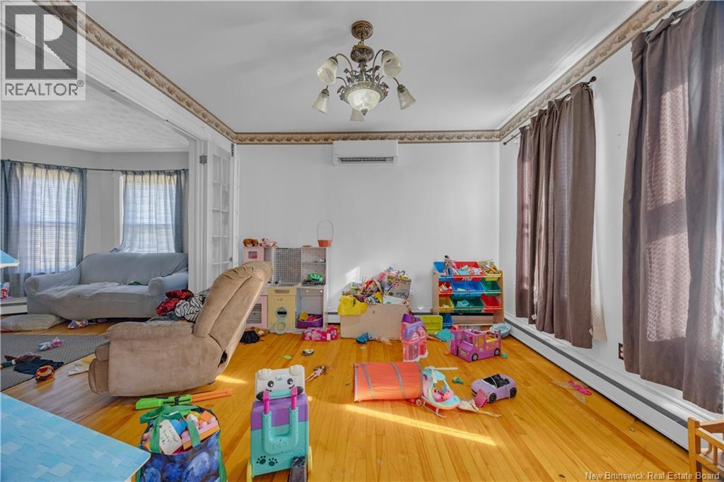 163 GUILFORD STREET - 19