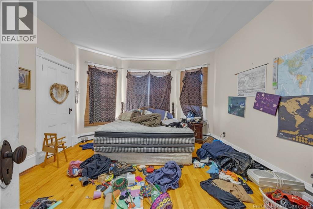 163 GUILFORD STREET - 21