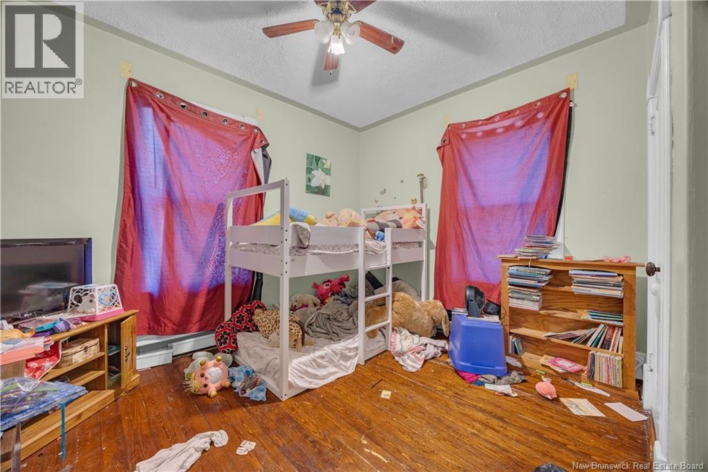 163 GUILFORD STREET - 23