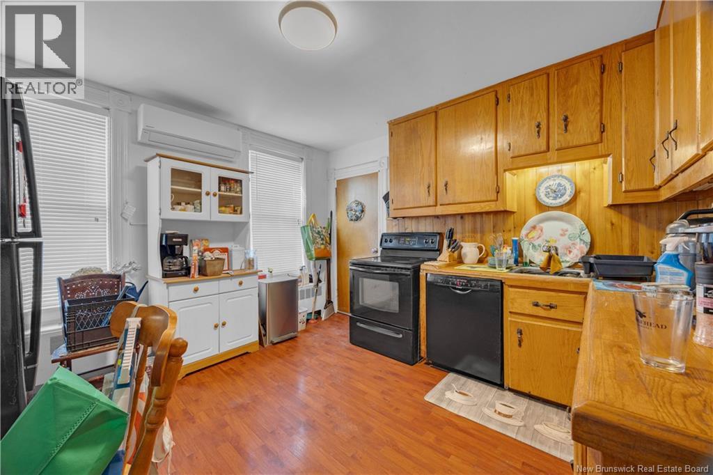 163 GUILFORD STREET - 9