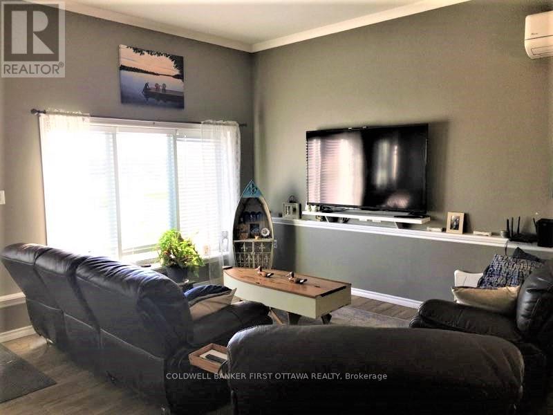Bungalow living room