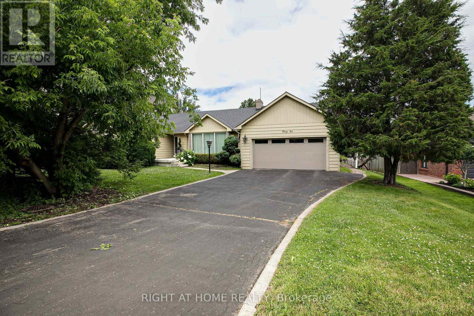 46 ROOSEVELT DRIVE - 1