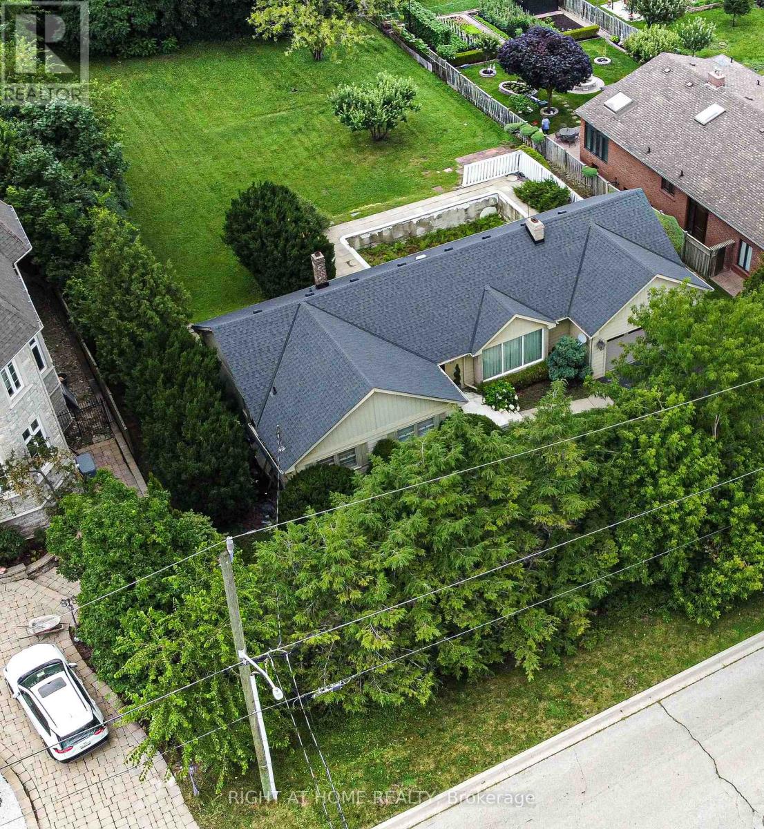 46 ROOSEVELT DRIVE - 9