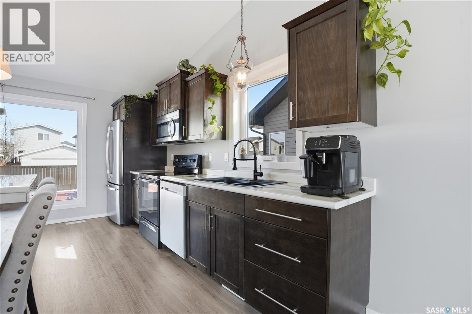 458 STENSRUD ROAD - 12