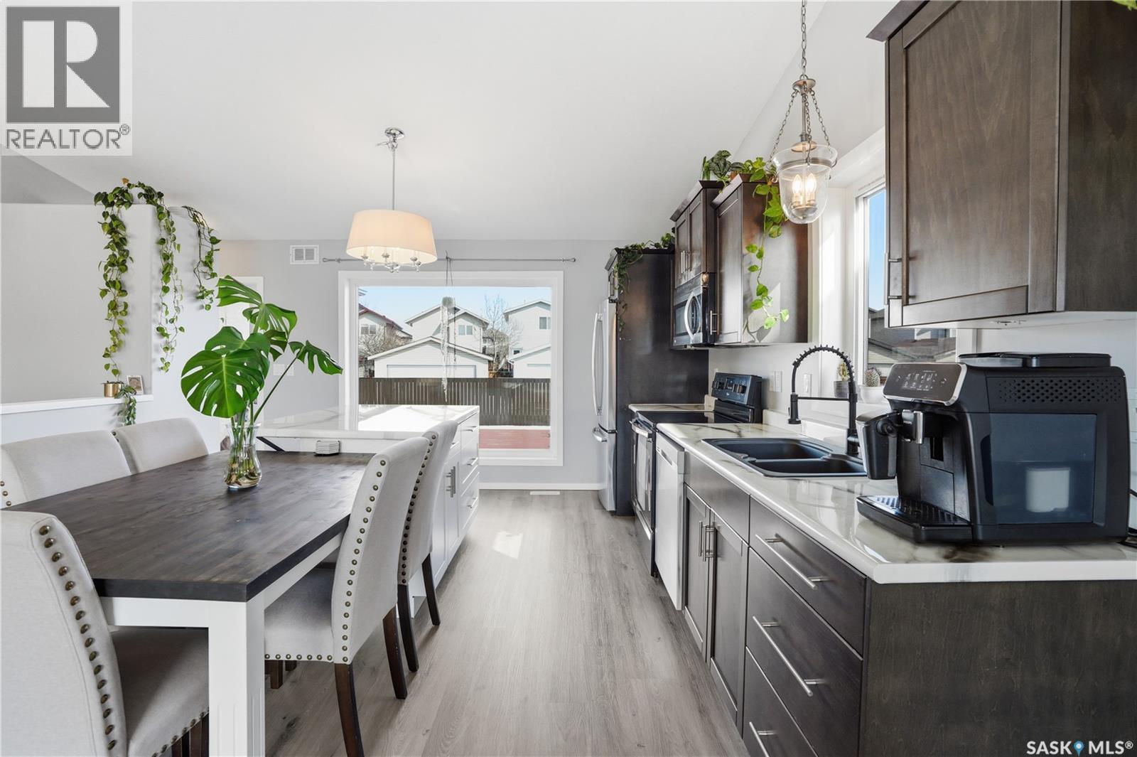 458 STENSRUD ROAD - 15