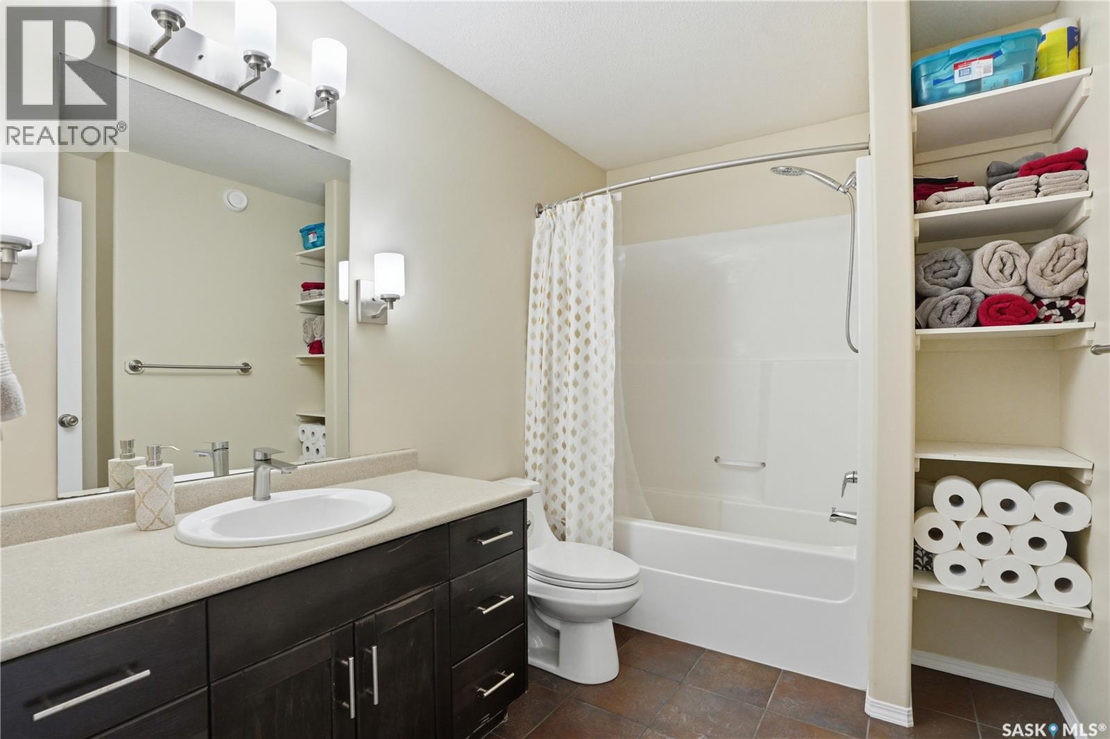 458 STENSRUD ROAD - 21