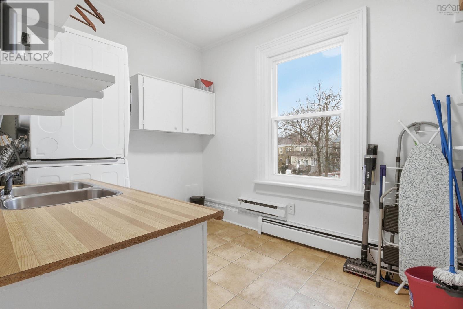 Property 31 of 48 of 1165 Tower Road