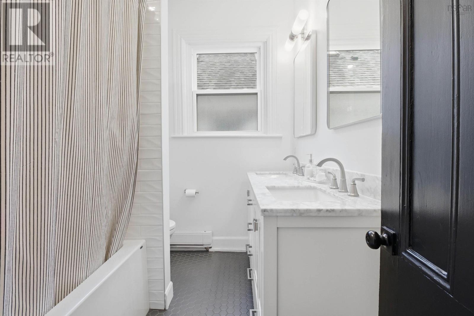 Property 28 of 48 of 1165 Tower Road