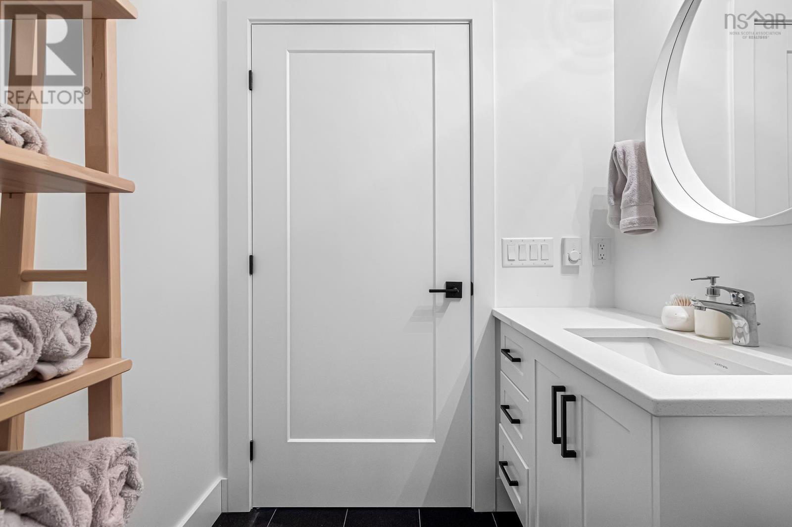 Property 23 of 37 of 23 Amalfi Way