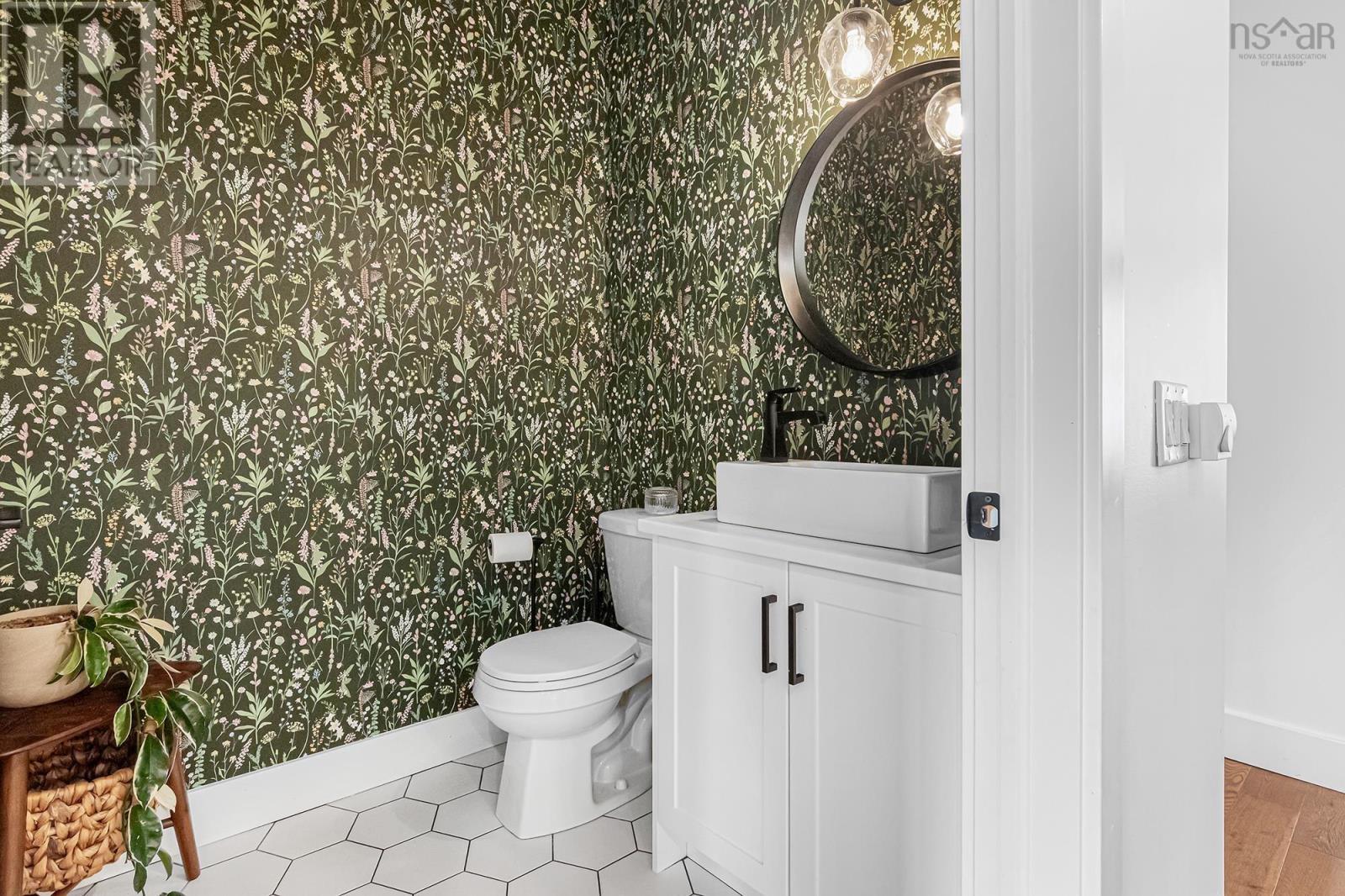 Property 13 of 37 of 23 Amalfi Way