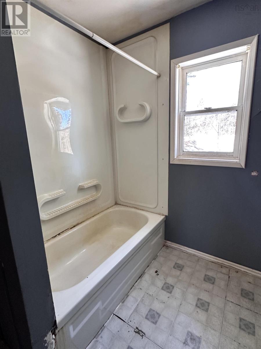 Property 15 of 26 of 131 Old Meeting House Road