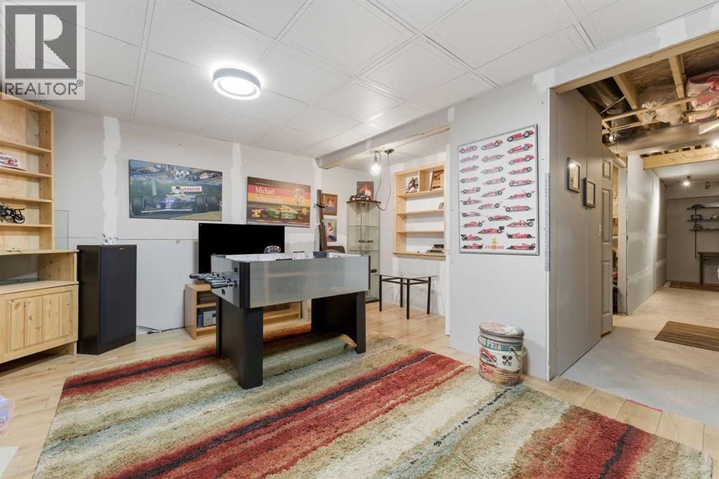 Single Family House for Sale in  Covemeadow Manor NE Coventry Hills Calgary 