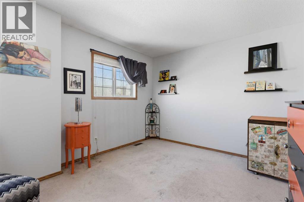 Single Family House for Sale in  Covemeadow Manor NE Coventry Hills Calgary 