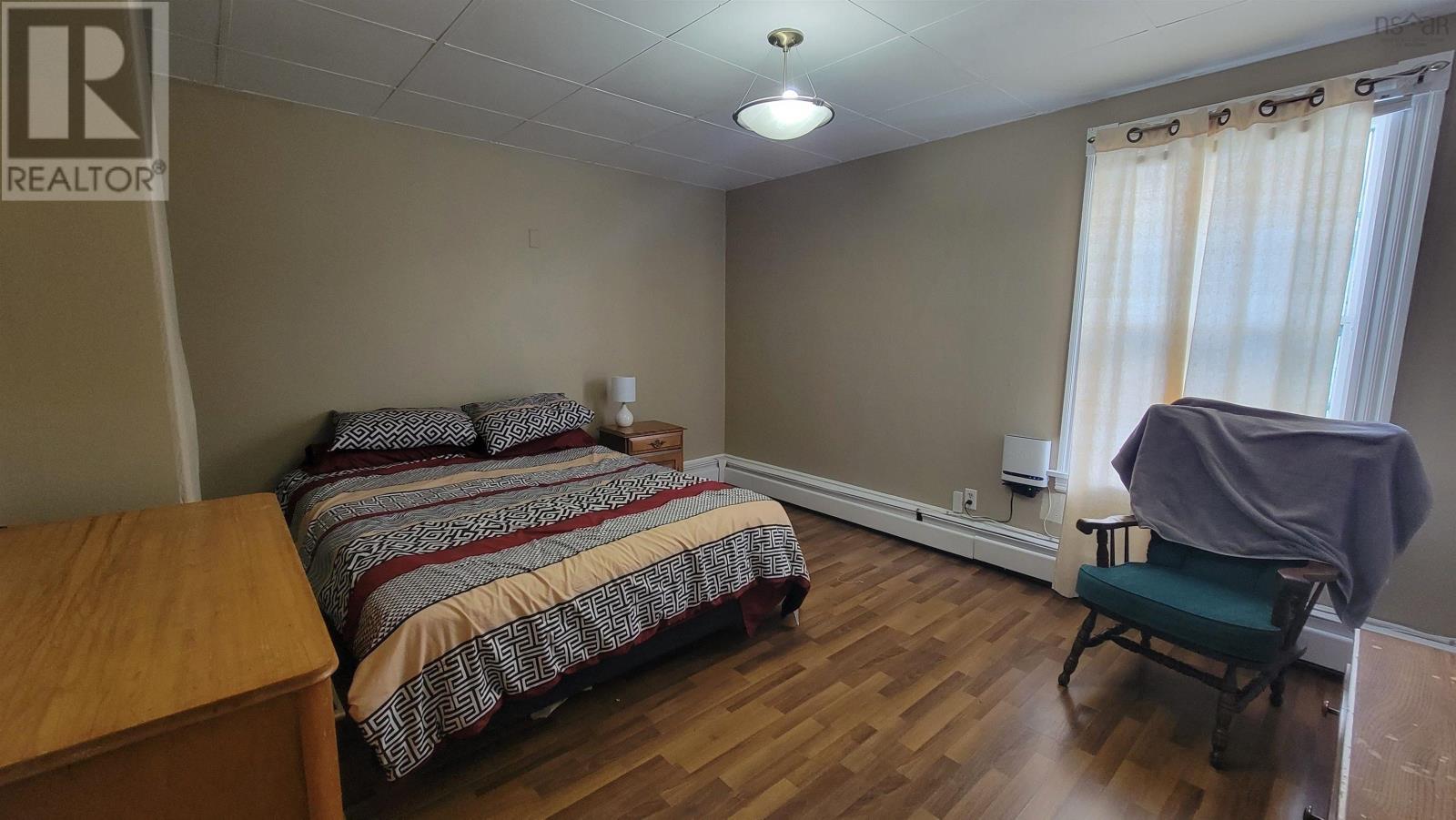 Property 19 of 30 of 30 Parade Street