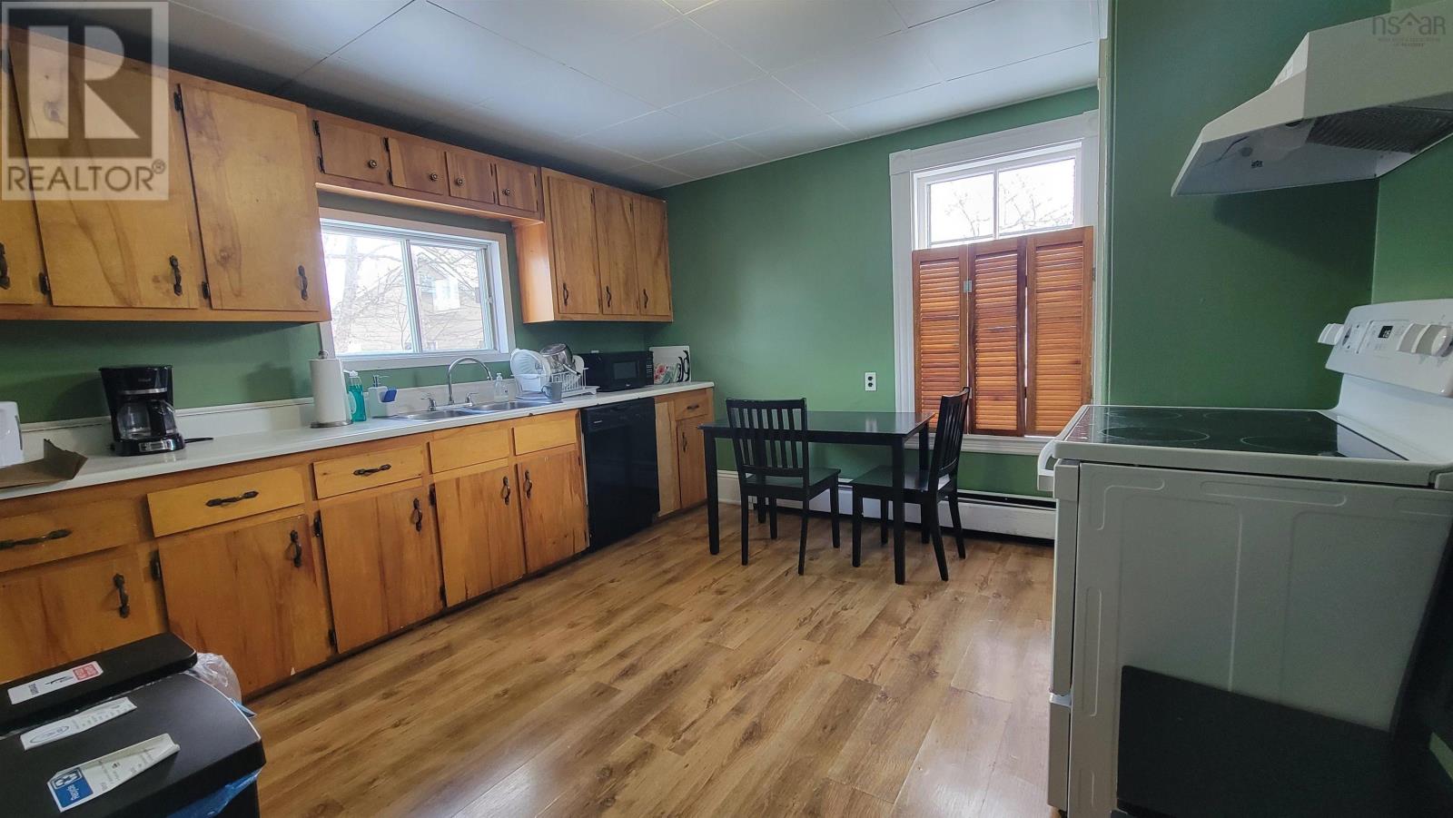 Property 17 of 30 of 30 Parade Street